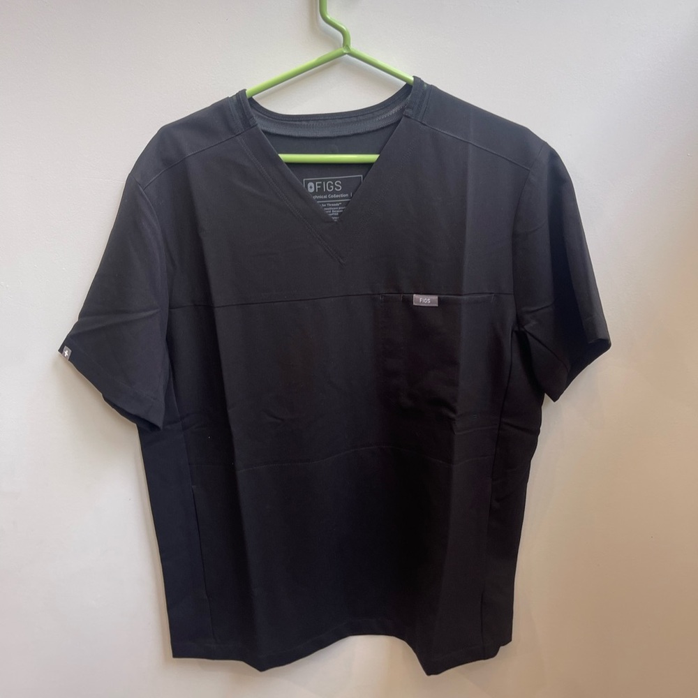 FIGS Men's “Howard” Black V-Neck Scrub Top